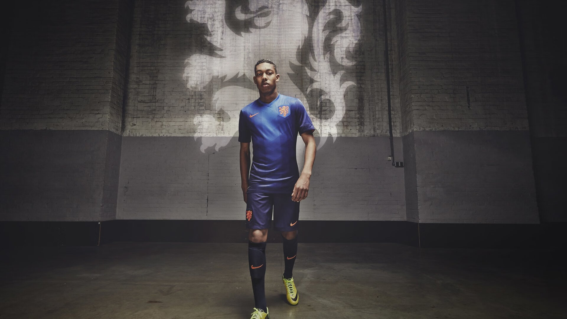 电竞比赛中的细节处理：精益求精，追求完美，电竞比赛渐入正轨